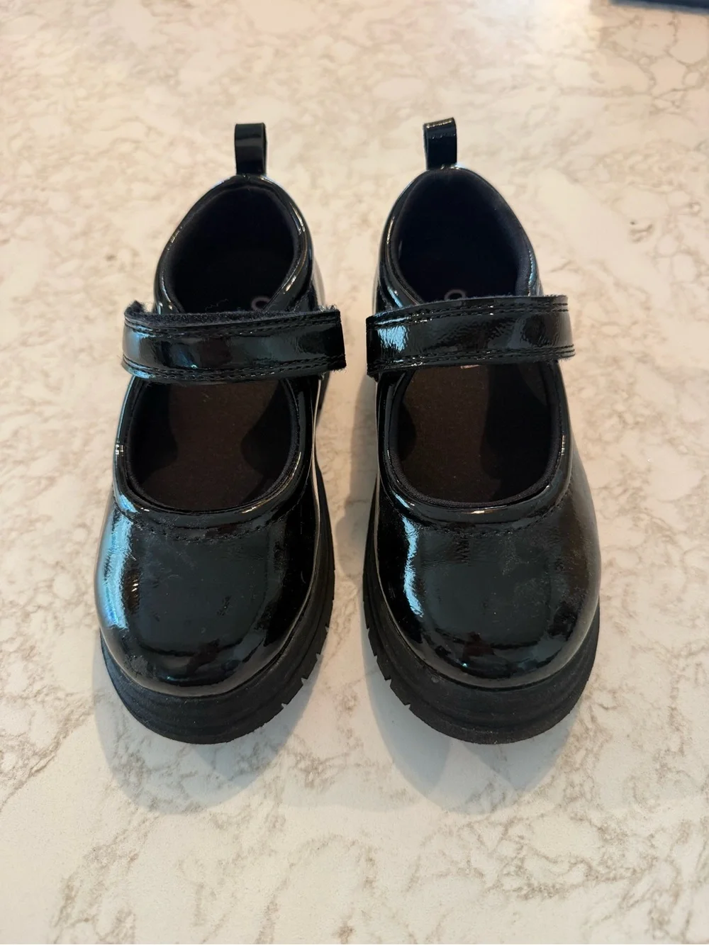 OshKosh B'gosh Girls Black Patent Mary Jane Dress Shoes